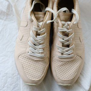 Veja - Holiday Bastille Leather Sneakers (sz 8)